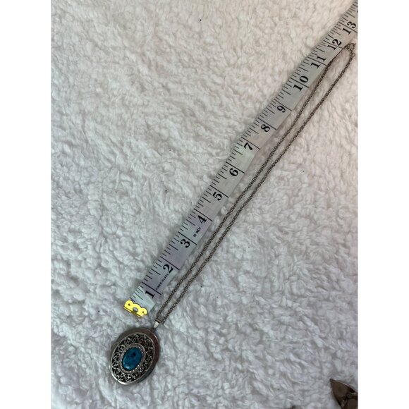 Vintage Faux turquoise and silver plated locket Large w/ necklace - Picture 5 of 8